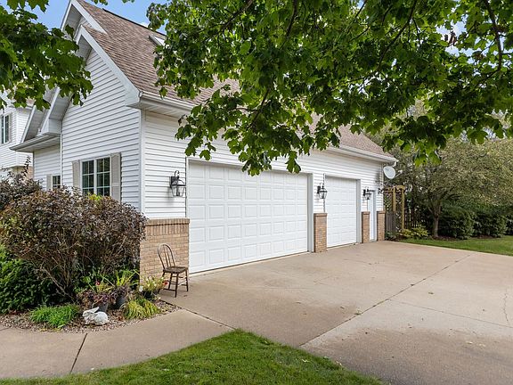 5th image of 1426 Mahler Blvd