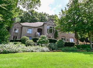 18965 Baythorn Way, Brookfield, WI 53045