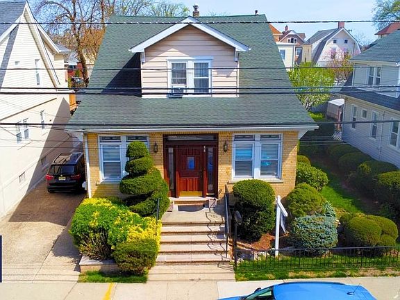 2nd image of 88 Shaler Ave