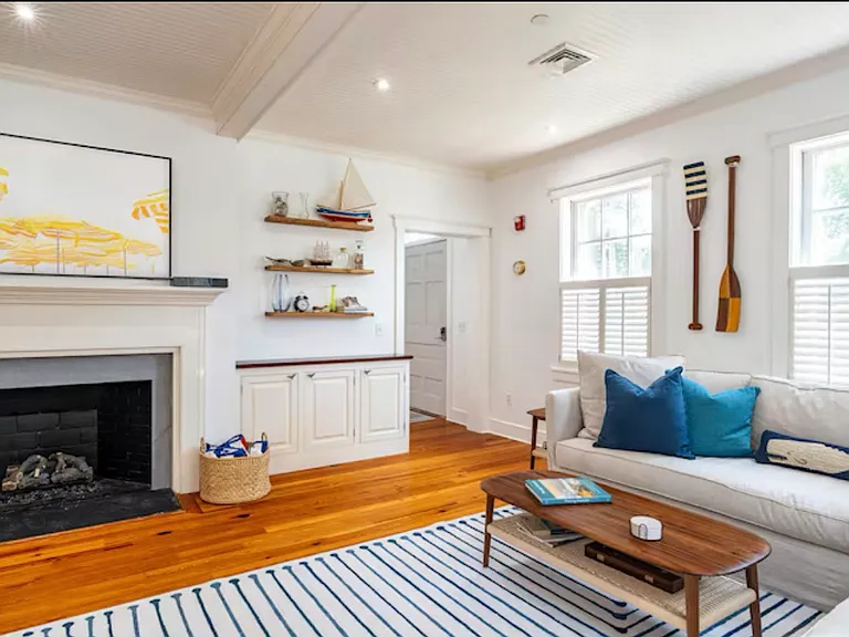 23 W Chester St #B — Photo 2