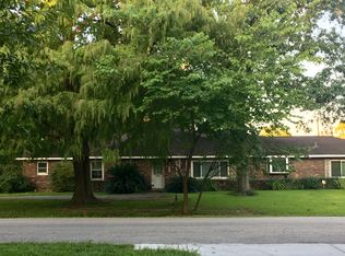 8906 Bonhomme Rd, Houston, TX 77074