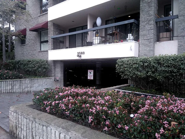 BANKERS HILLS TOWERS FEATURES TWO BUILDINGS 1260 AND 1270 ONLY A SHORT DISTANCE TO HILLCREST AND BALBOA PARK