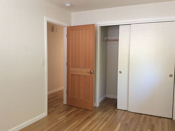 5th image of 2740 Monterey Ave