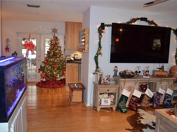 4th image of 6059 16th Ln NE