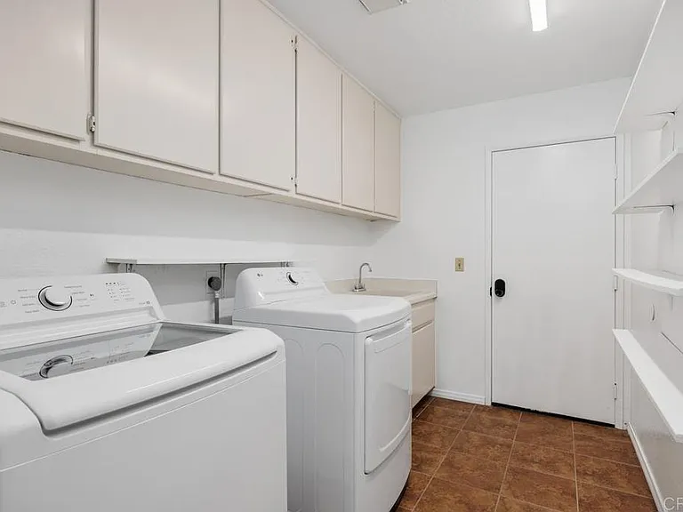 1713 W Country Club Ln W — Photo 22
