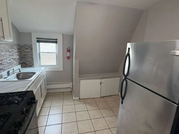 164 S 11th St APT 3, Newark, NJ 07107