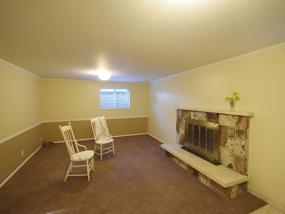 1st image of 309 E Troy Way