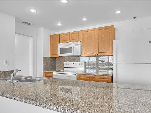3rd image of 7635 E Treasure Dr #100