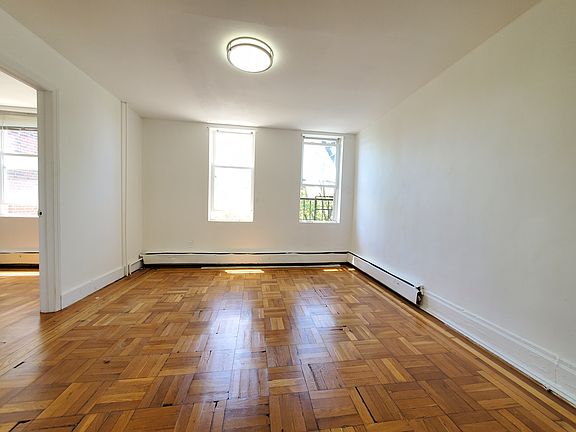 4th image of 168 Clinton Ave #11E