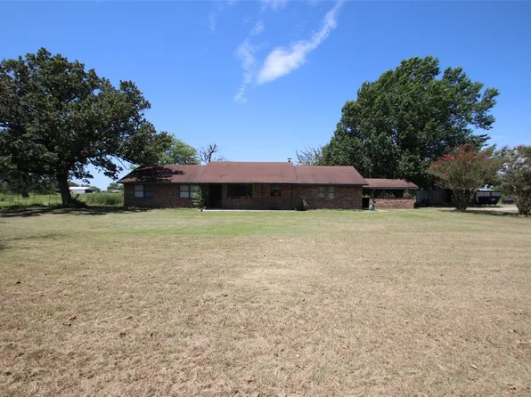 249 Rs County Rd #3417, Emory, TX 75440