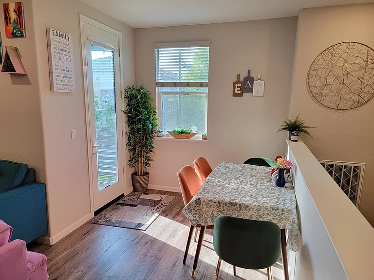 Dining nook