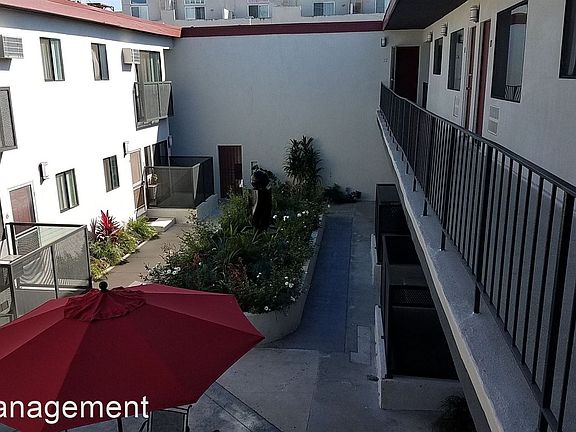 3rd image of 3510 Clarington Ave APT 8