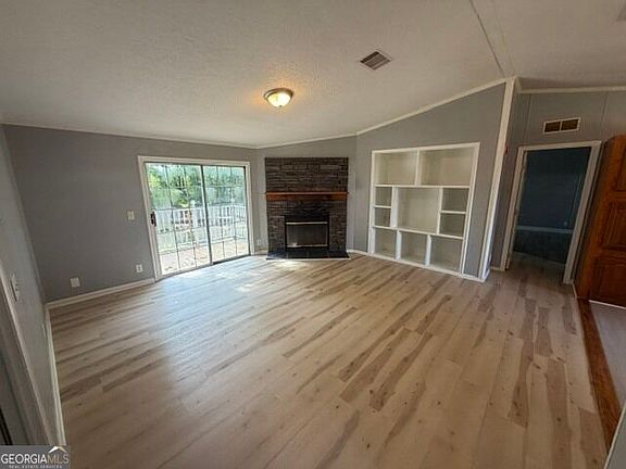 5th image of 1094 Harrison Rd