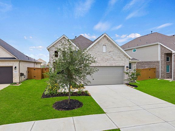 3rd image of 5615 Pearl Vista Dr