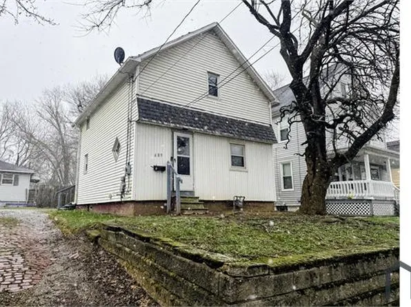 689 Kling St, Akron, OH 44311