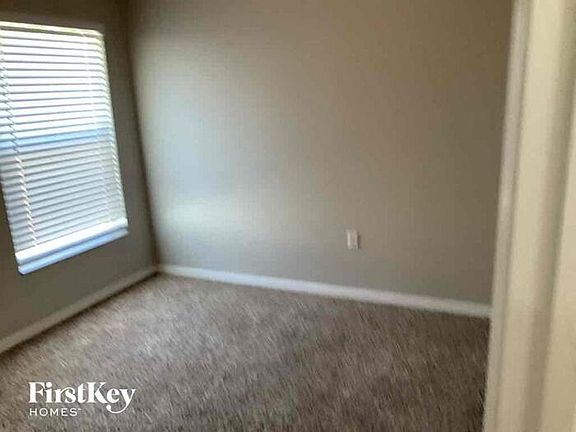 2nd image of 1396 Laurel Glen Dr