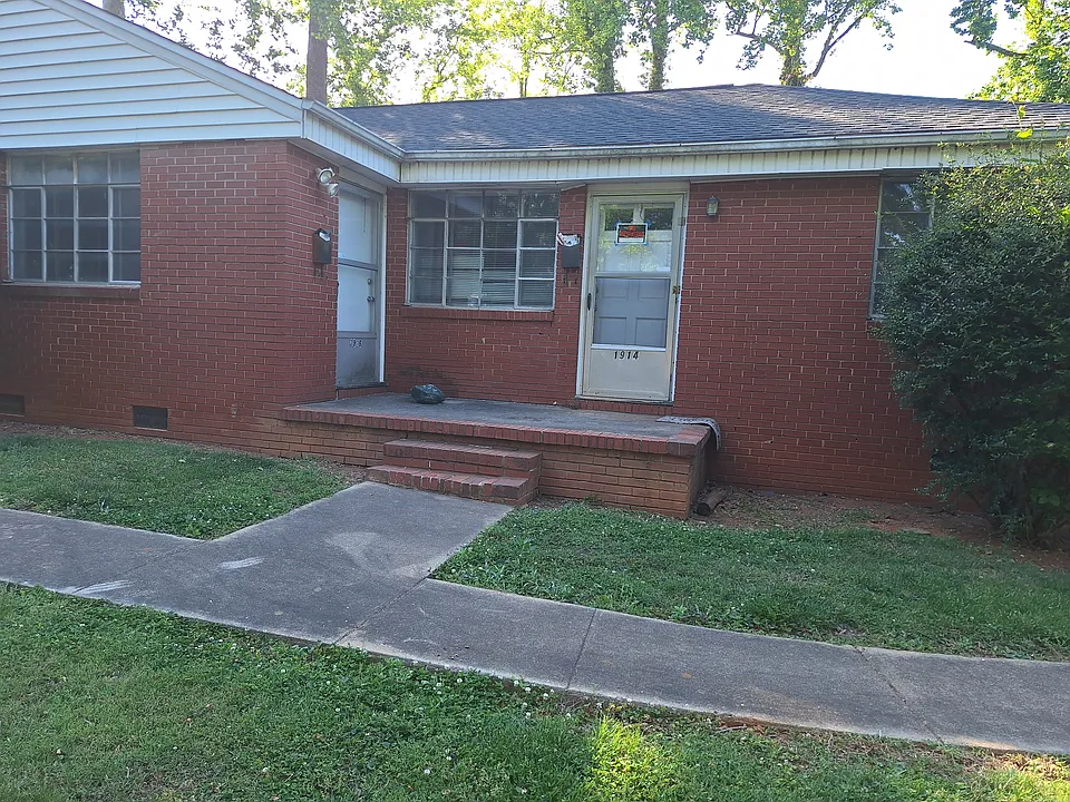 1916 Manteo Ct