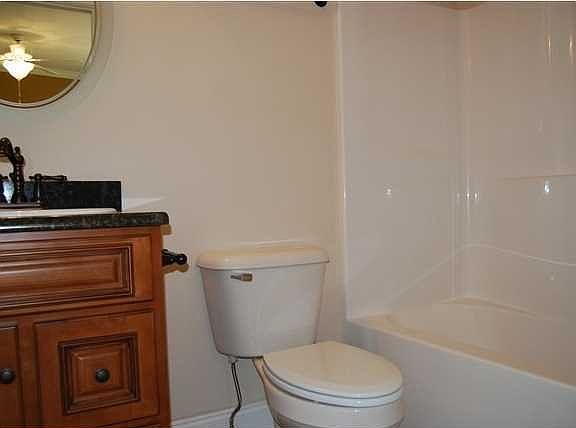 5th image of 1724 Stone Castle Dr