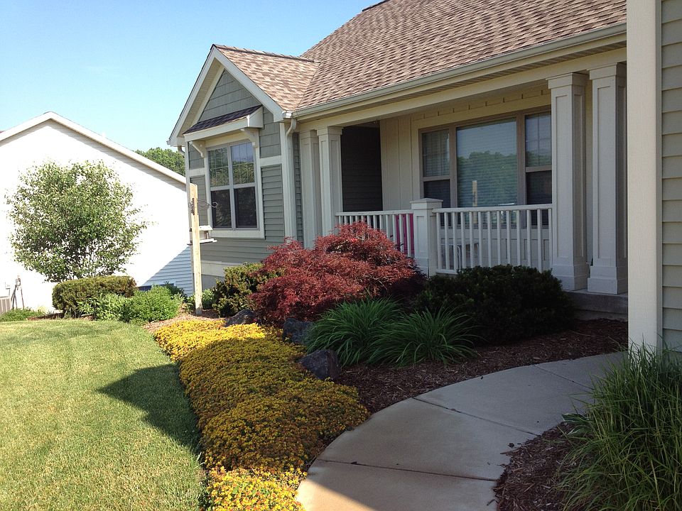 1st image of 5924 Viewpoint Ct NE