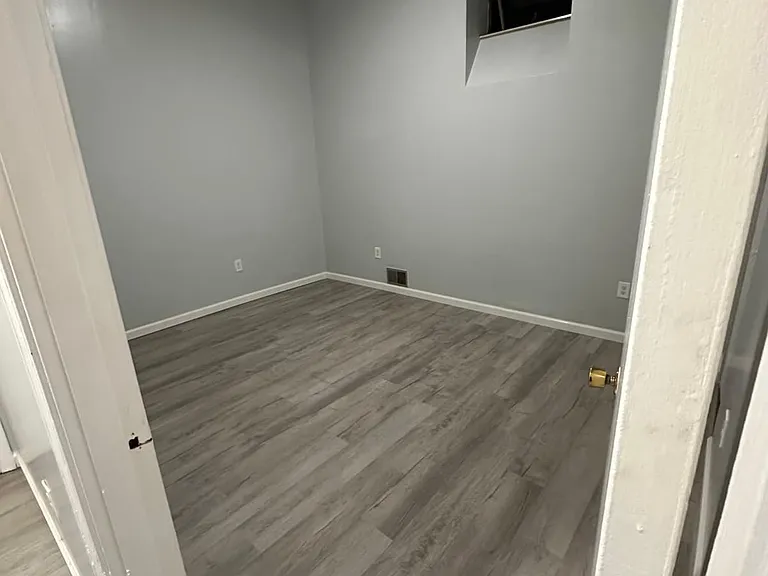 333 Manown St — Photo 12
