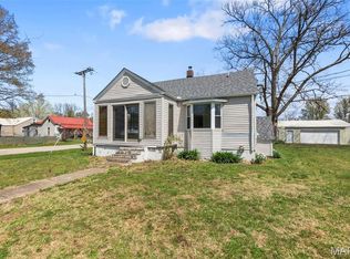 325 McKinley St W, Delta, MO 63744