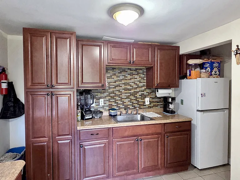 1430 Sussex Tpke #1 — Photo 2