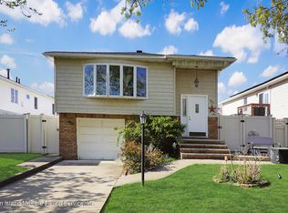 739 Ionia Ave, Staten Island, NY 10312