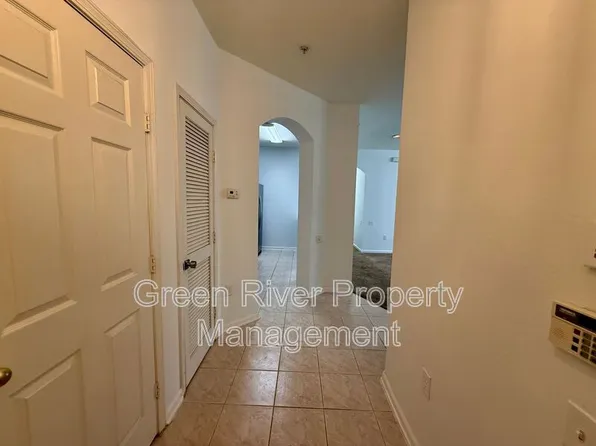 10550 Baymeadows Rd, Jacksonville, FL