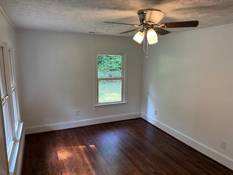 1656 Zinnia Ct — Photo 18