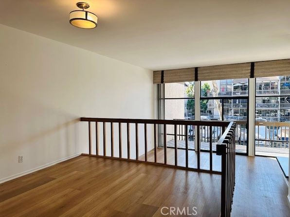 6229 NW Marina Pacifica Dr N