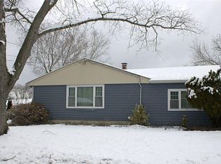15 Washington Ave, Centereach, NY 11720