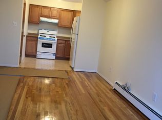 5609 84th St APT 3F, Elmhurst, NY 11373