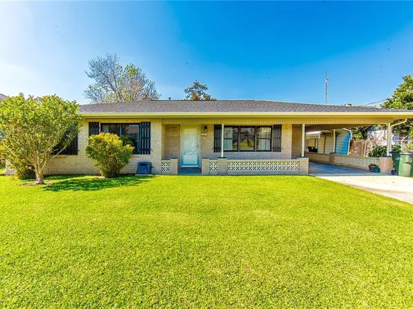 208 R J Dr, Chauvin, LA 70344