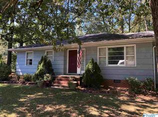 304 6th St, Rainbow City, AL 35906