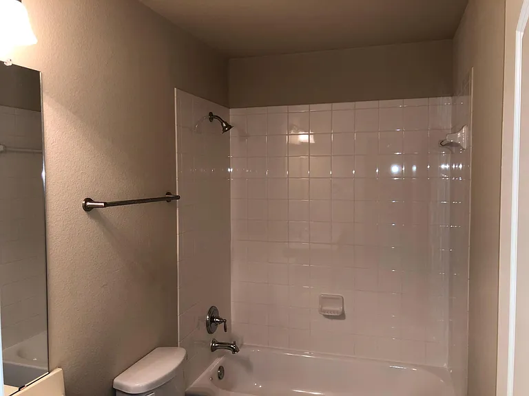 4660 Perthshire Ct — Photo 21
