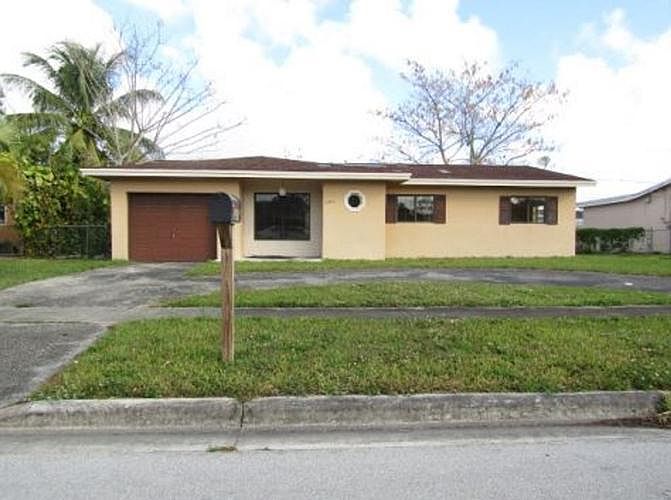 1st image of 6447 NW 22nd St