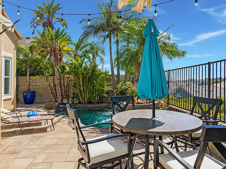 22191 Amber Rose — Photo 25