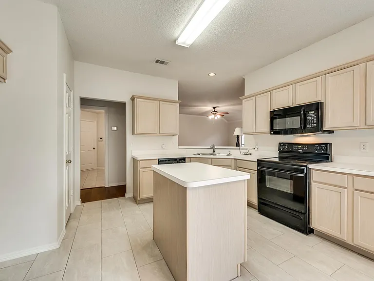 12261 Cajun Dr — Photo 11