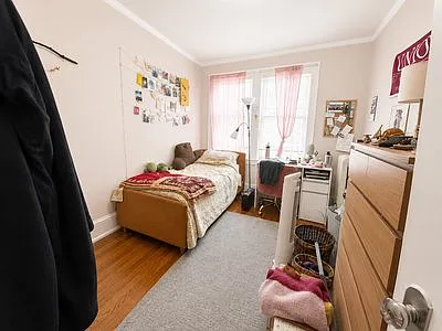 2 bed, 9999 sqft, $2,800 — Photo 3