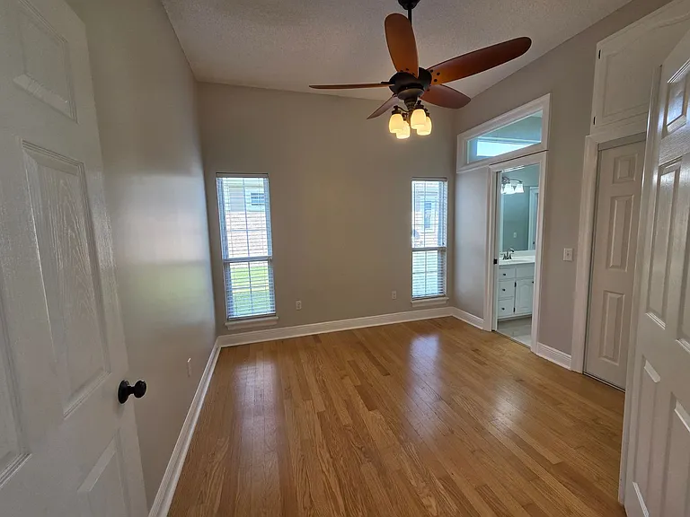 102 Grove Isle Blvd — Photo 33