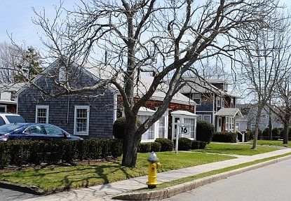 2nd image of 16 Library Ave