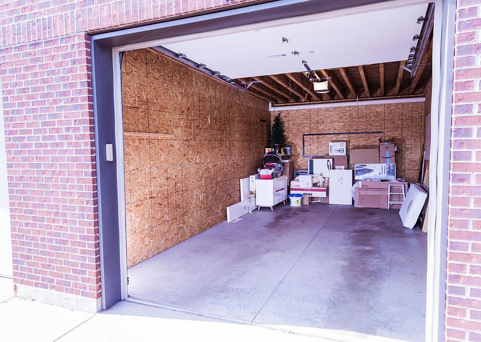 1st image of 533 Columbia Ave APT 002