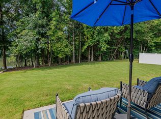 512 Kayak Ct, Mebane, NC 27302
