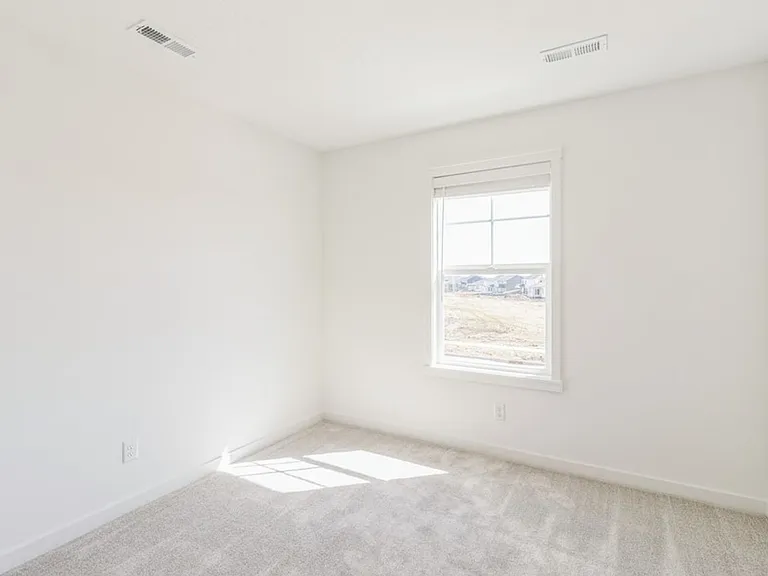 1241 NW Yorktown Dr — Photo 10