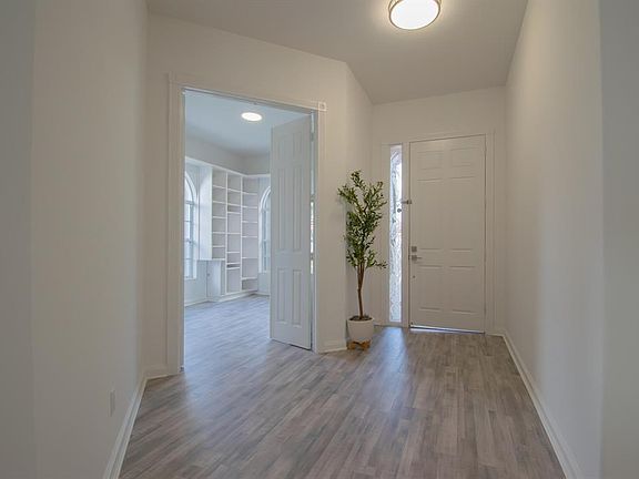 4th image of 7046 FISH CREEK Lane