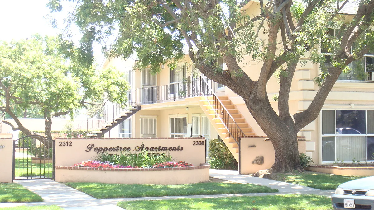 Building Photo - Peppertree Apartments