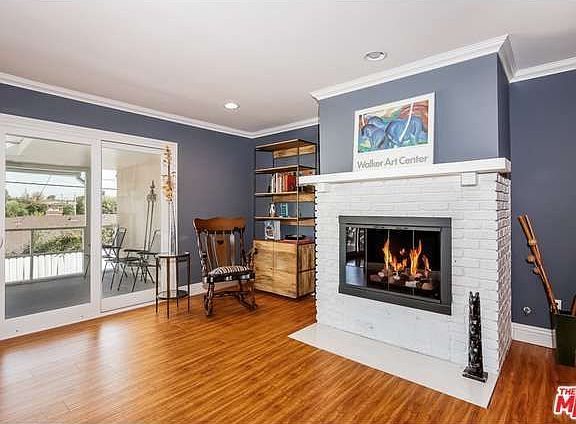 3rd image of 6014 S La Cienega Blvd