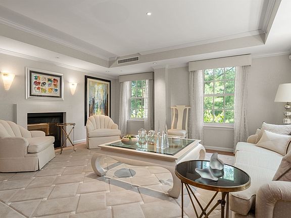 5th image of 336 Boylston St APT 102
