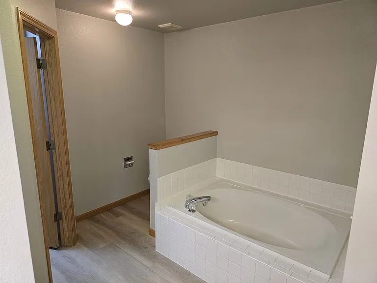 1632 Foxhall Ct — Photo 18