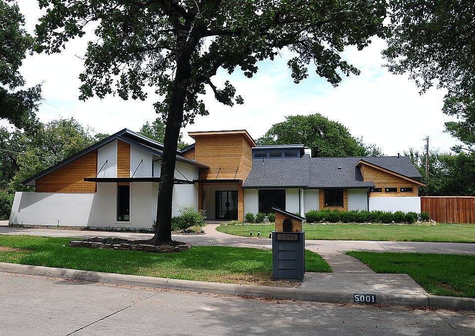 1st image of 5001 Camelot Dr